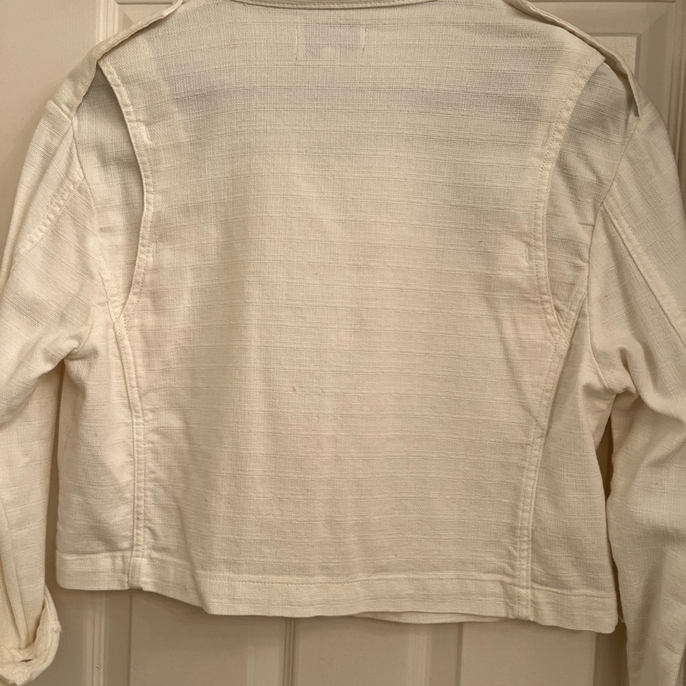 White jacket - Picture 2 of 2